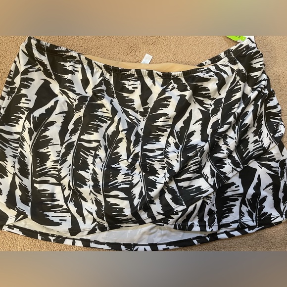 Swim skirt - Picture 2 of 7